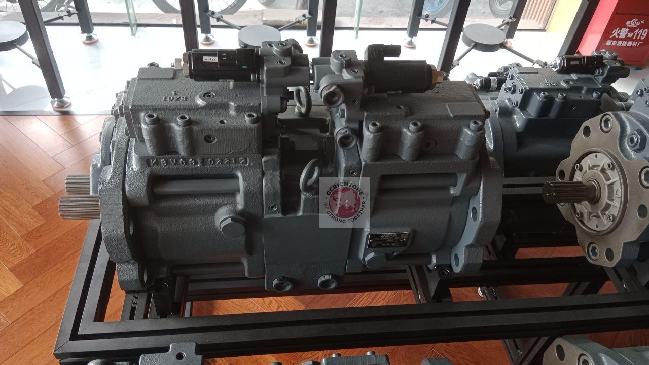 Главный гидравлический насос Kobelco SK135SR K3V63DTP-100R-0E01 Главный гидравлический насос Kobelco SK135SR K3V63DTP-100R-0E01